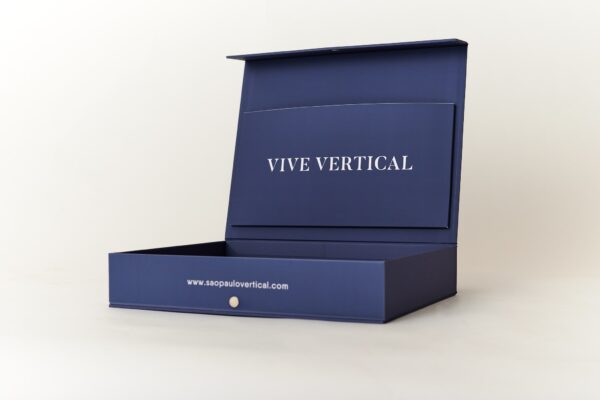 Caja rígida cierre imán | Entrega formal
