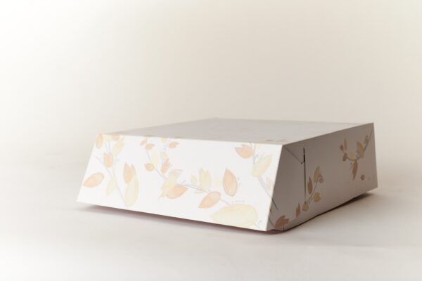 Caja blanda tipo pastelera con hot stamping
